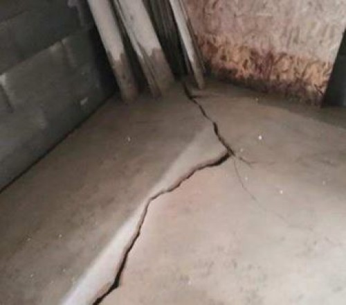 DEFEKT SPODNÍ STAVBY V NEPROPUSTNÉM PROSTŘEDÍ