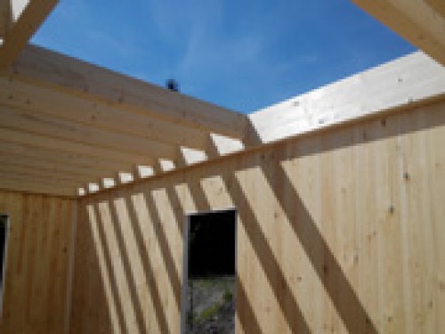 DŘEVĚNÉ MASIVNÍ PANELY - SKUTEČNÁ DŘEVOSTAVBA