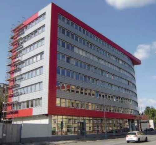 REKONSTRUKCE OBVODOVÉHO PLÁŠTĚ BUDOVY CERMAT FASÁDNÍM SYSTÉMEM DEKMETAL