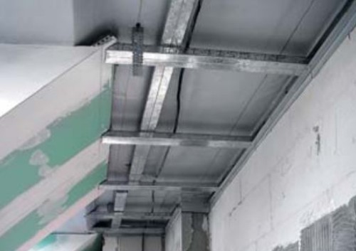 PAROZÁBRANA Z ASFALTOVÉHO PÁSU PROVÁDĚNÁ ZDOLA